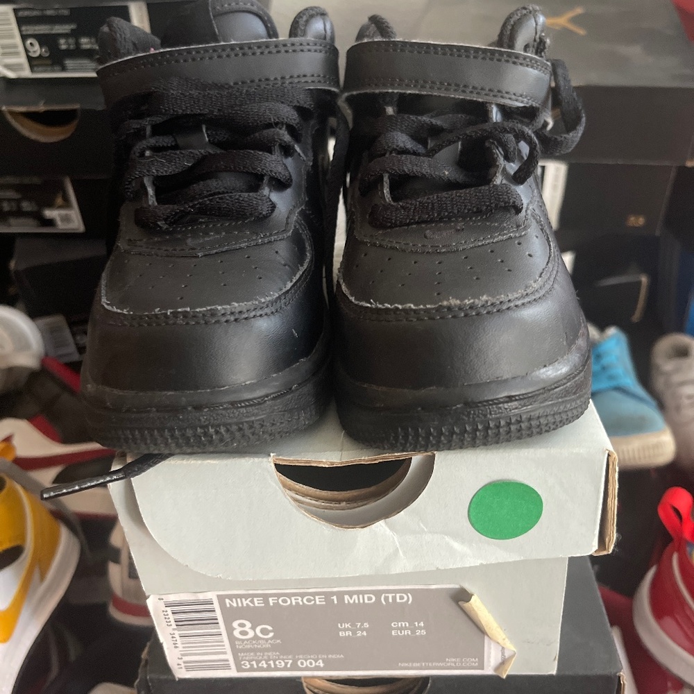 Black Force 1 Mid 8c